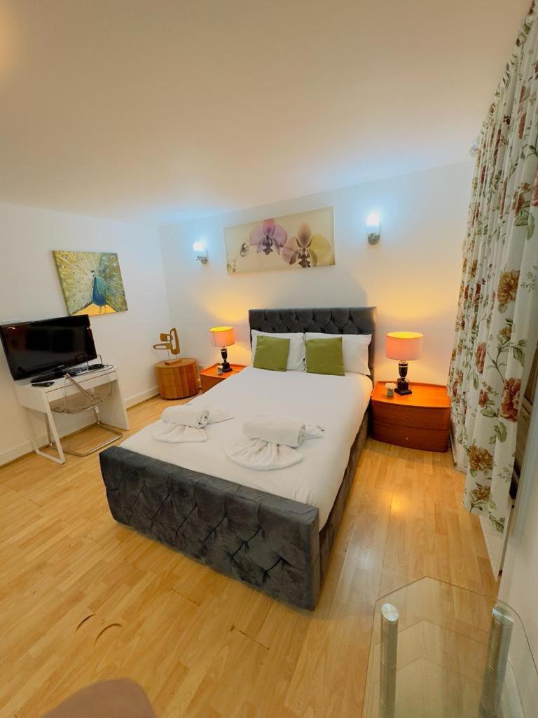 Bright Budget Studio Apartment In Central Londres Extérieur photo